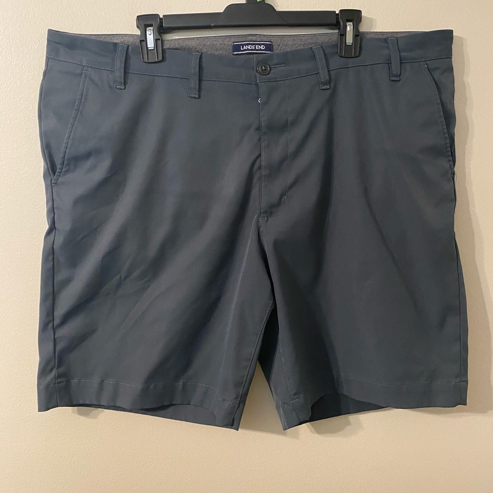 Mens‎ Lands’ End Hybrid Flat Front Gray Traditional Fit Shorts 44 Waist